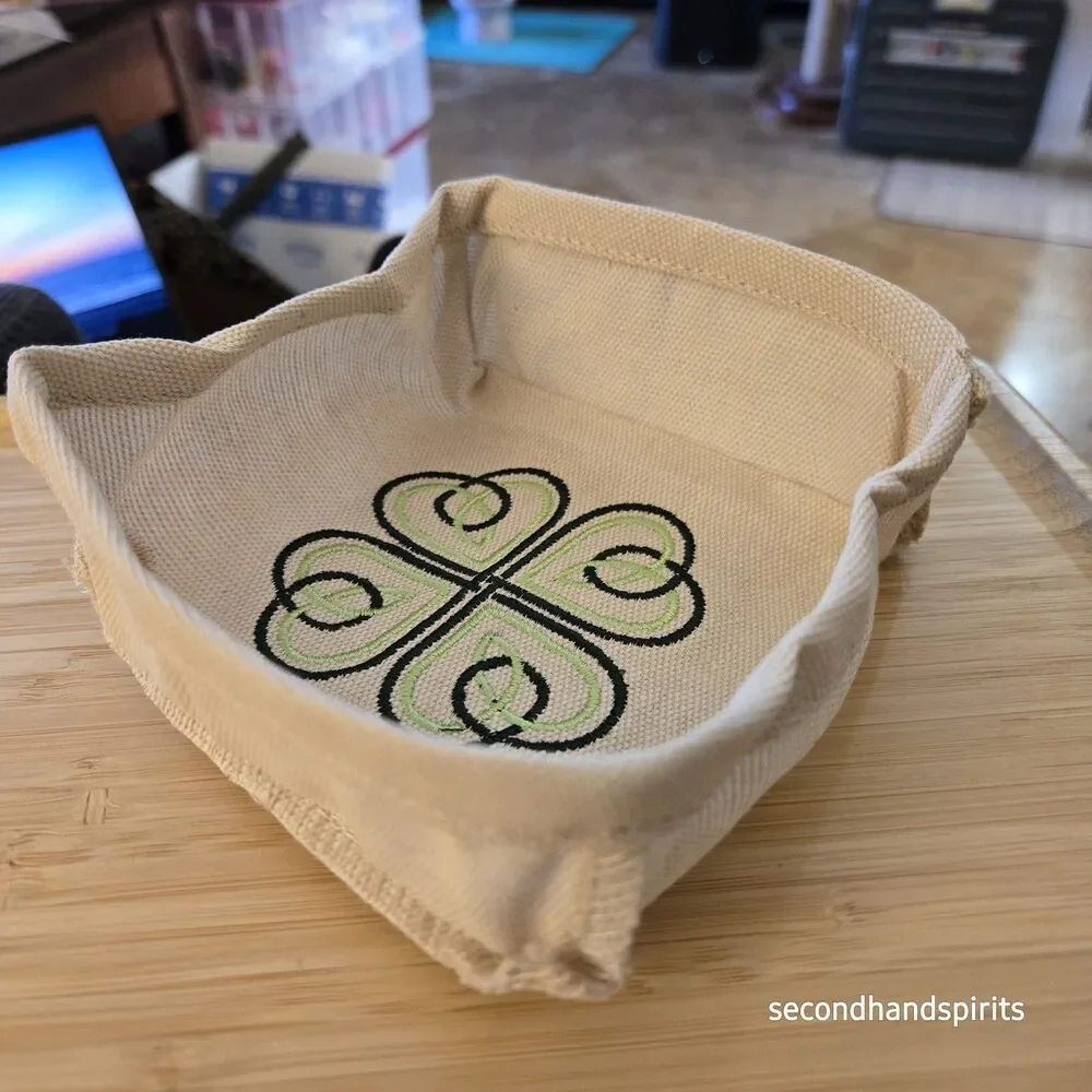 2014 Longaberger Irish Legend Embroidered Liner
